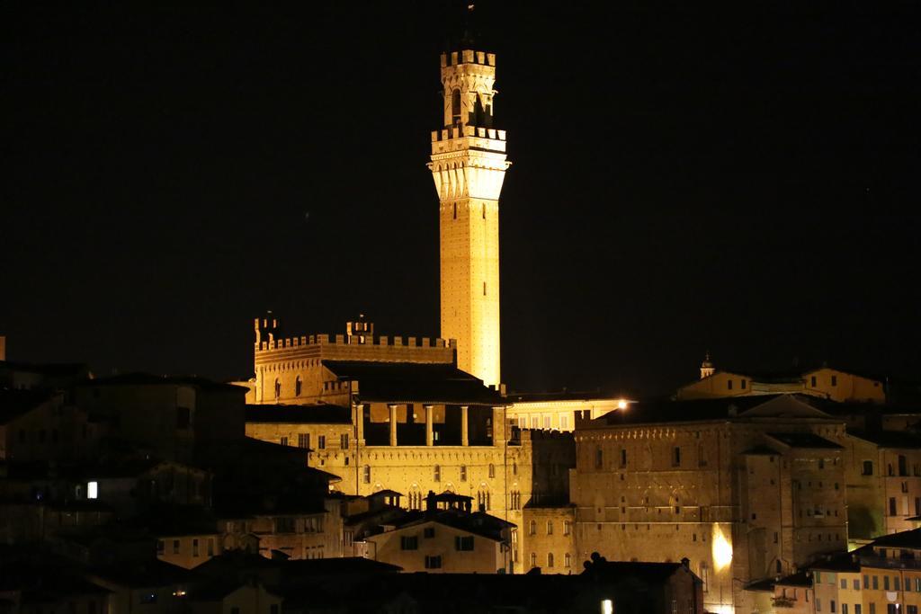 Casacenti B&B Siena Buitenkant foto